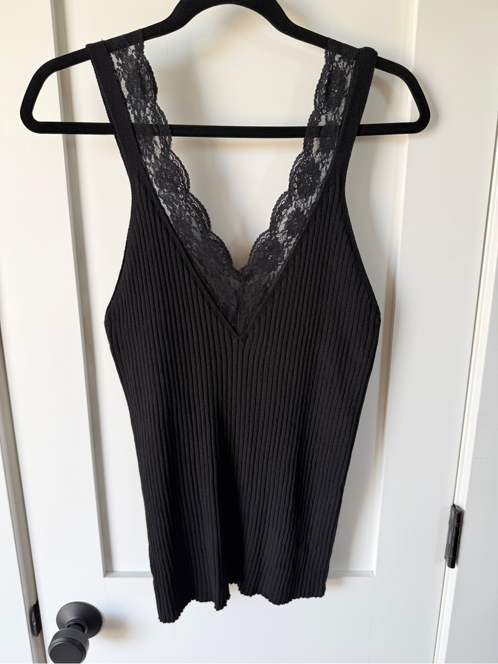 NWOT H&M Lace Ribbed Tank Vneck XXL